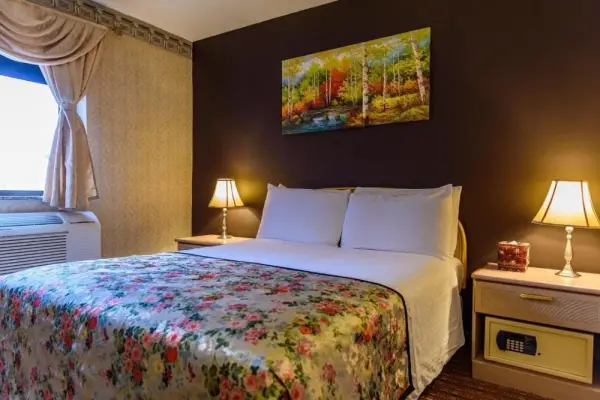 Flushing Central Hotel 88 6